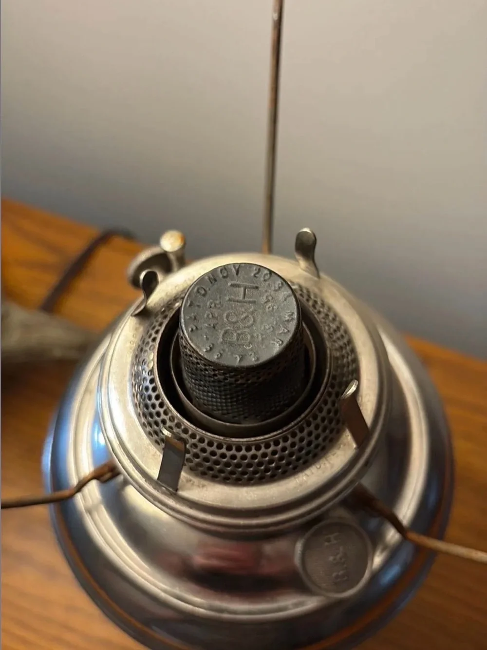 Antique crisp patent